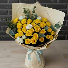 Букет цветов из:  Розы #REPLACE_PRED# Новозаведенном