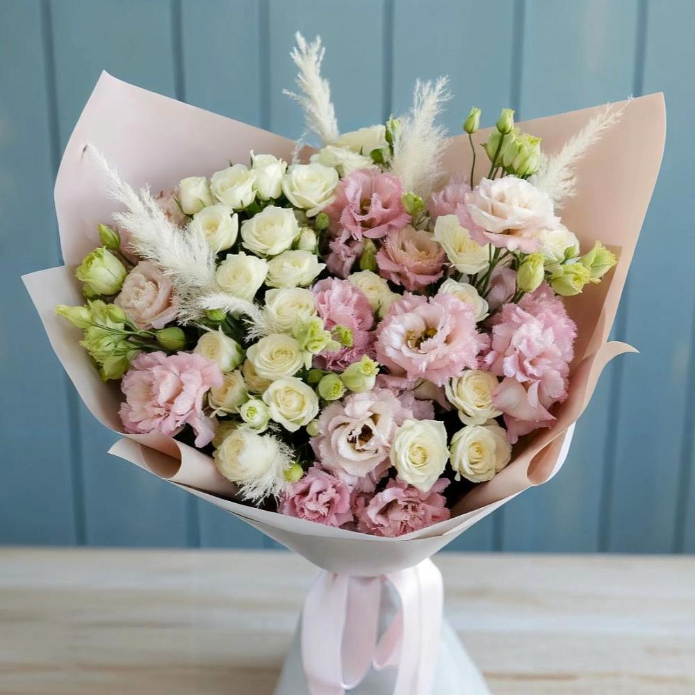 Букет цветов из: Альстромерии и Розы в Новозаведенном