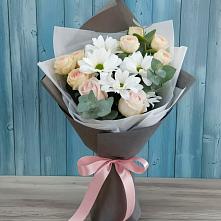 Букет цветов из:  Хризантемы и Розы в Новозаведенном