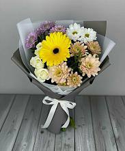Букет цветов из:  Розы, Герберы и Хризантемы в Новозаведенном