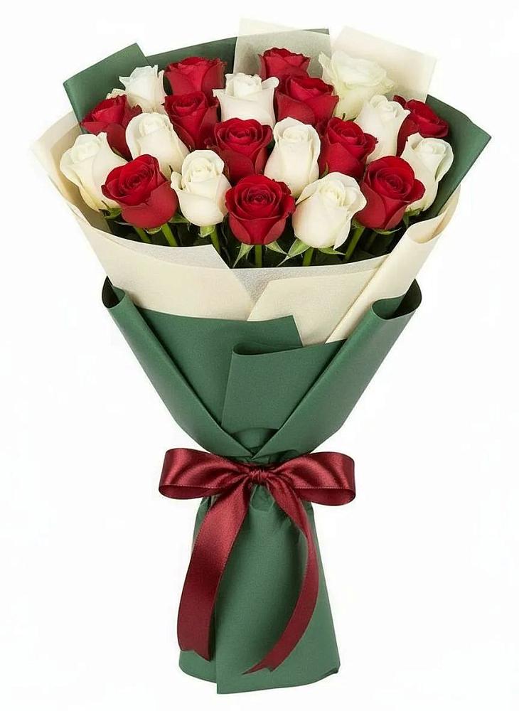 Букет Микс из красных и белых роз в Новозаведенном