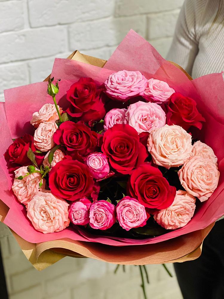 Букет цветов из: Розы в Новозаведенном