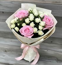 Букет цветов из:  Розы #REPLACE_PRED# Новозаведенном
