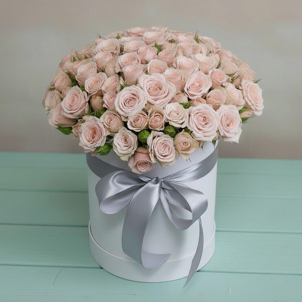 Цветочная композиция из Розы в шляпной коробке в Новозаведенном