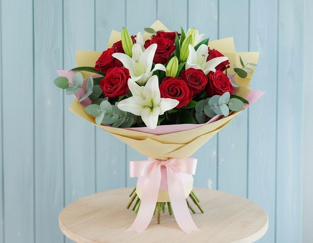 Букет цветов из: Лилии и Розы в Новозаведенном